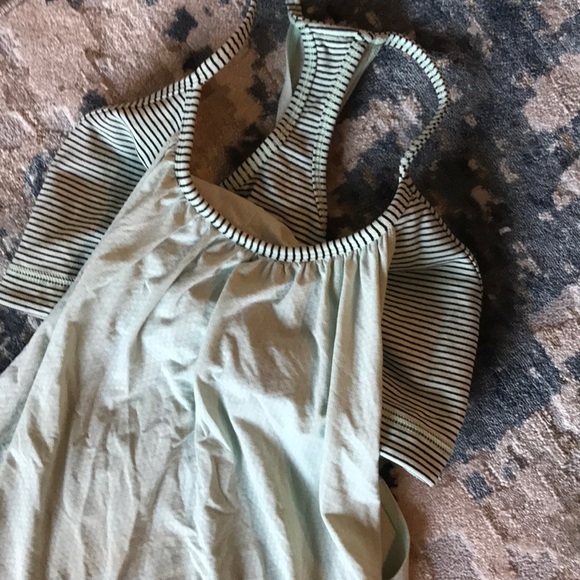 Lululemon Mint Green Workout Tank - Picture 2 of 5